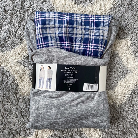 Nautica Gray Fleece Pajama Set - Picture 3 of 4